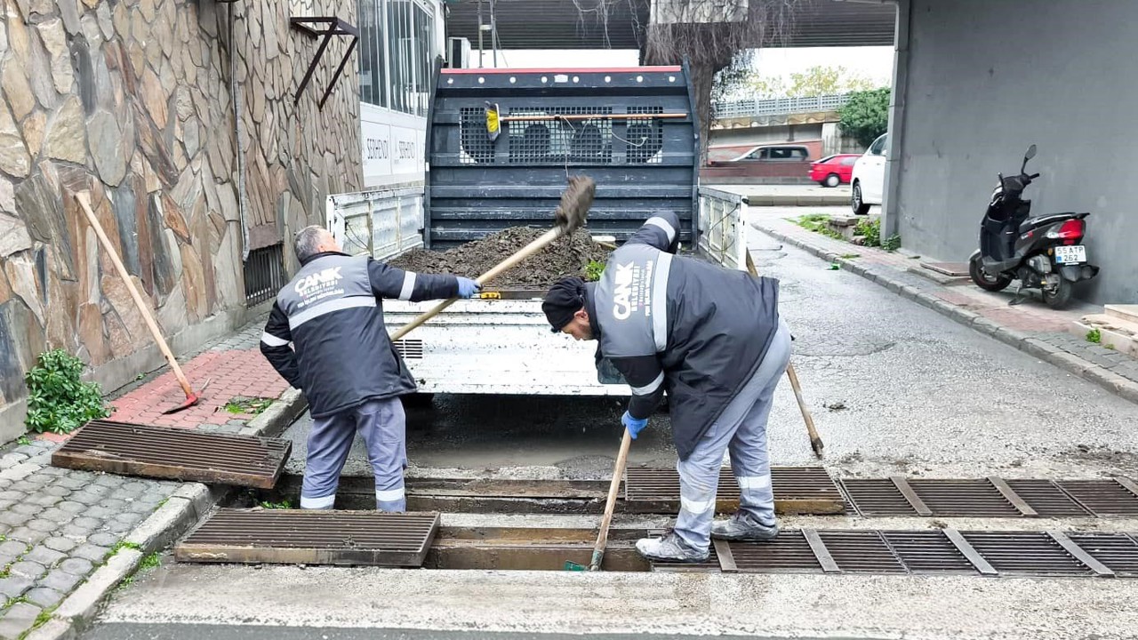Canik’te mazgal temizliği
