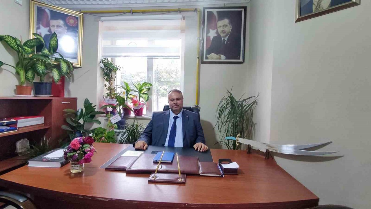 Başkan Önür’den CHP’li Çifteler Belediyesi’ne kandil eleştirisi
