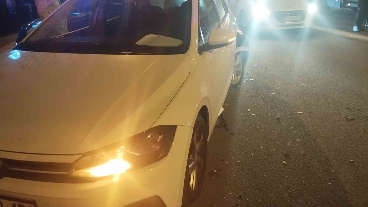 Ankara’da 3 otomobil kazaya karıştı: 1 yaralı
