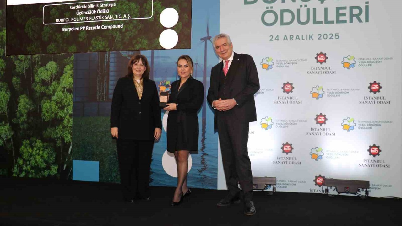 Plastik atıkları doğaya zarar vermeden dönüştürdüler, ödülü kazandılar
