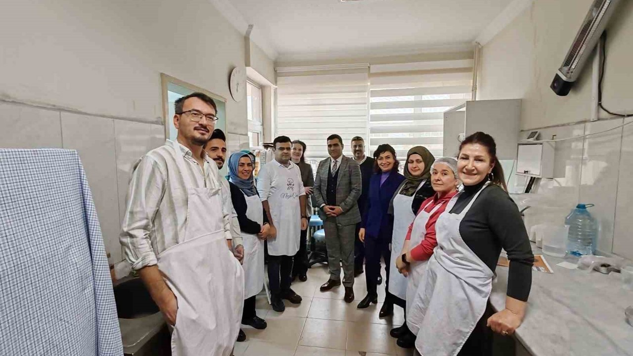 Kütahya’da öğretmenler ÖRAV eğitim şenliğinde buluştu
