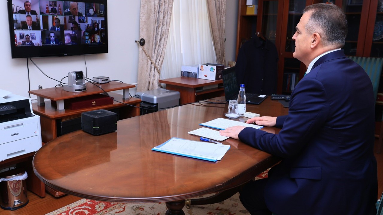 Vali Akbıyık Başkanlığında yeni yıl tedbirleri toplantısı yapıldı
