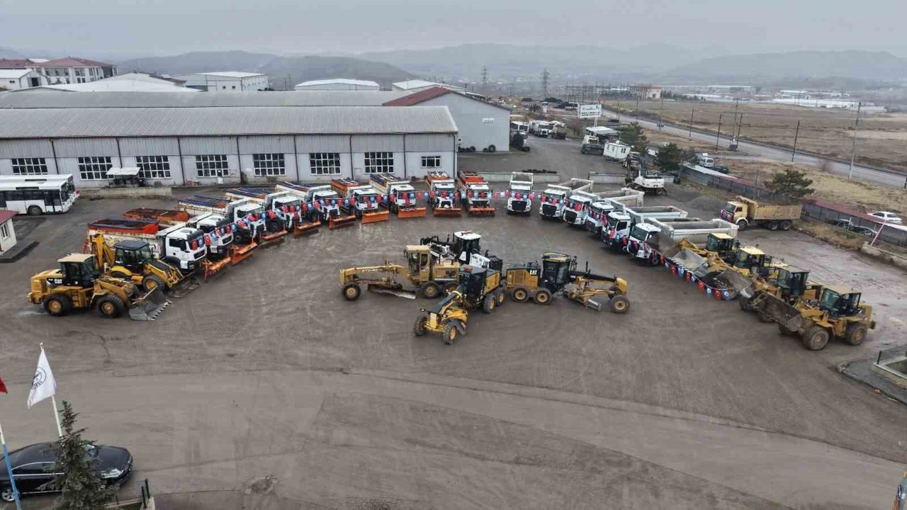 Sivas Belediyesi kış hazırlıklarını tamamladı

