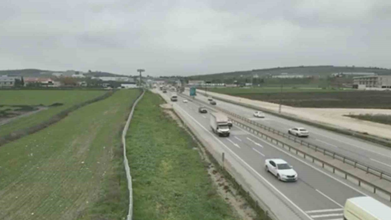 Bursa’da trafik polisleri dron ile görüntüledi, ihlalleri affetmedi
