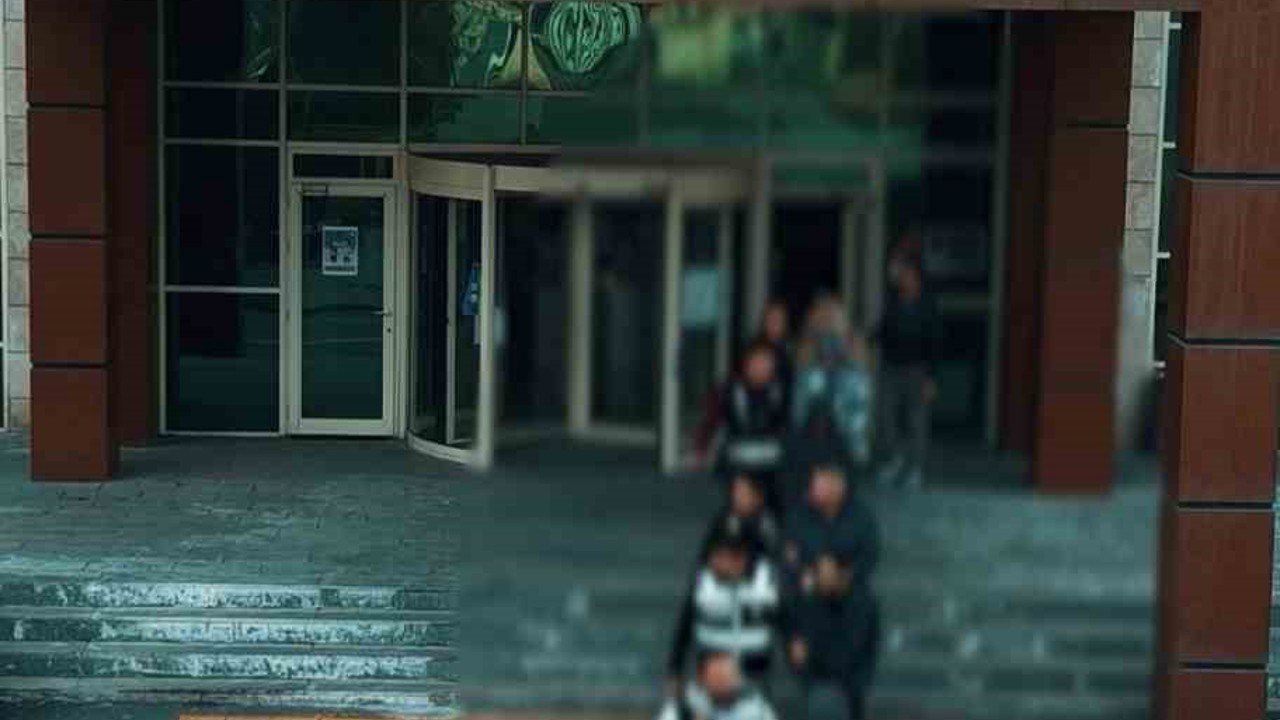 Muş’ta dolandırıcılık operasyonu: 5 tutuklama
