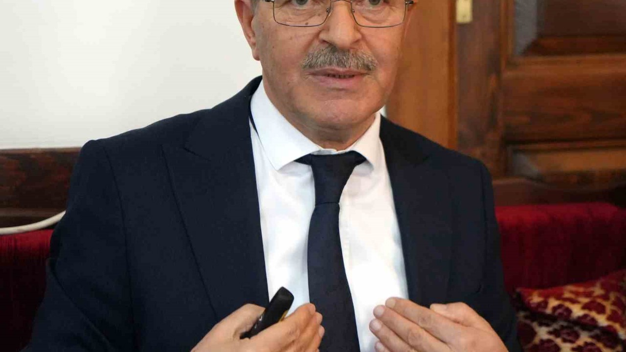 Prof. Dr. Köylü: "Taşıyıcı annelik, nesebi belirsiz bir gelecek doğurur"
