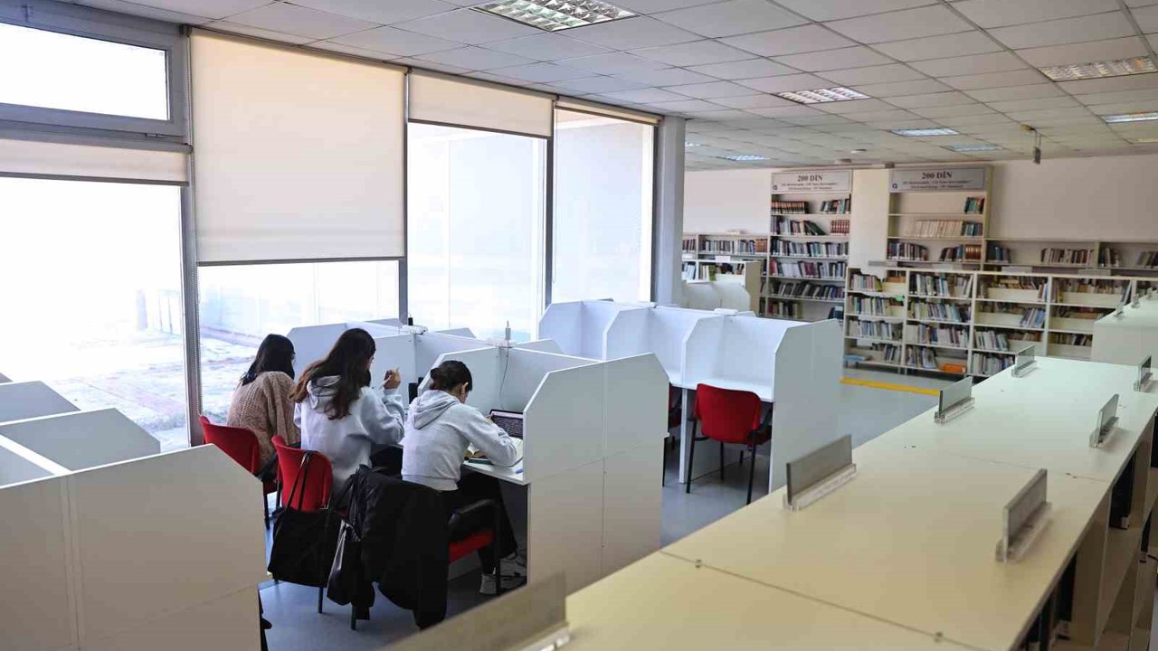 Büyükşehir ödünç kitap sistemiyle okuma kültürünü geliştiriyor
