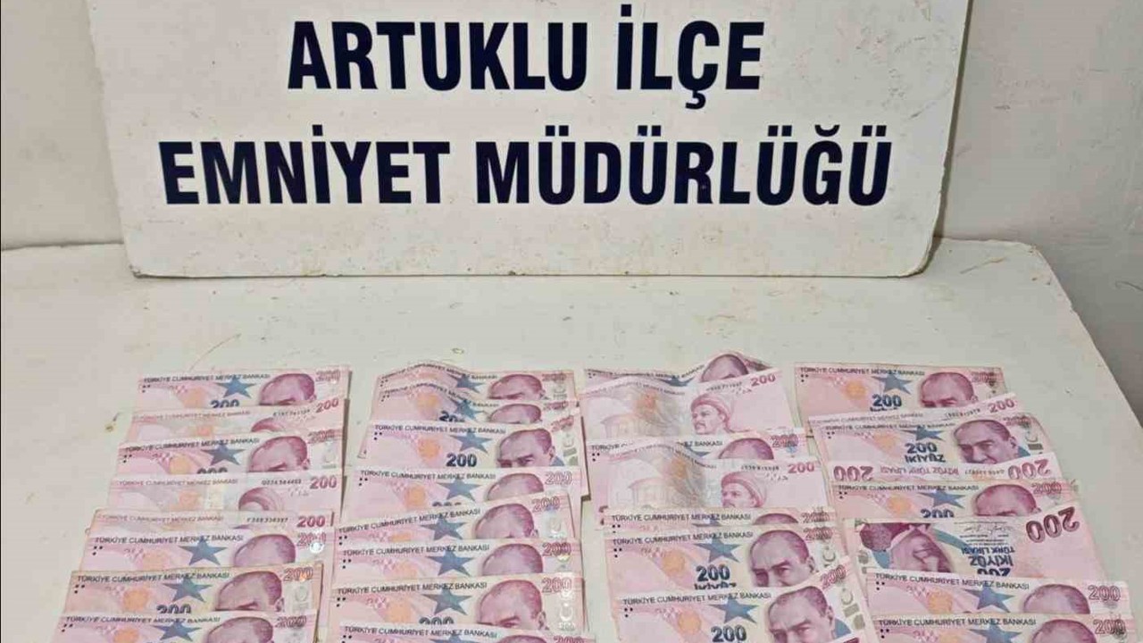 Mardin’de kaybolan banka kartından 7 bin 400 lira çeken 2 şüpheli yakalandı

