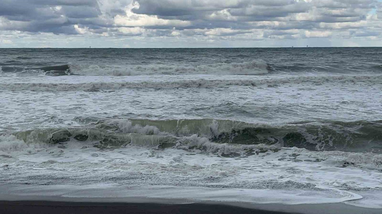 Batı Karadeniz’de fırtına etkili oluyor
