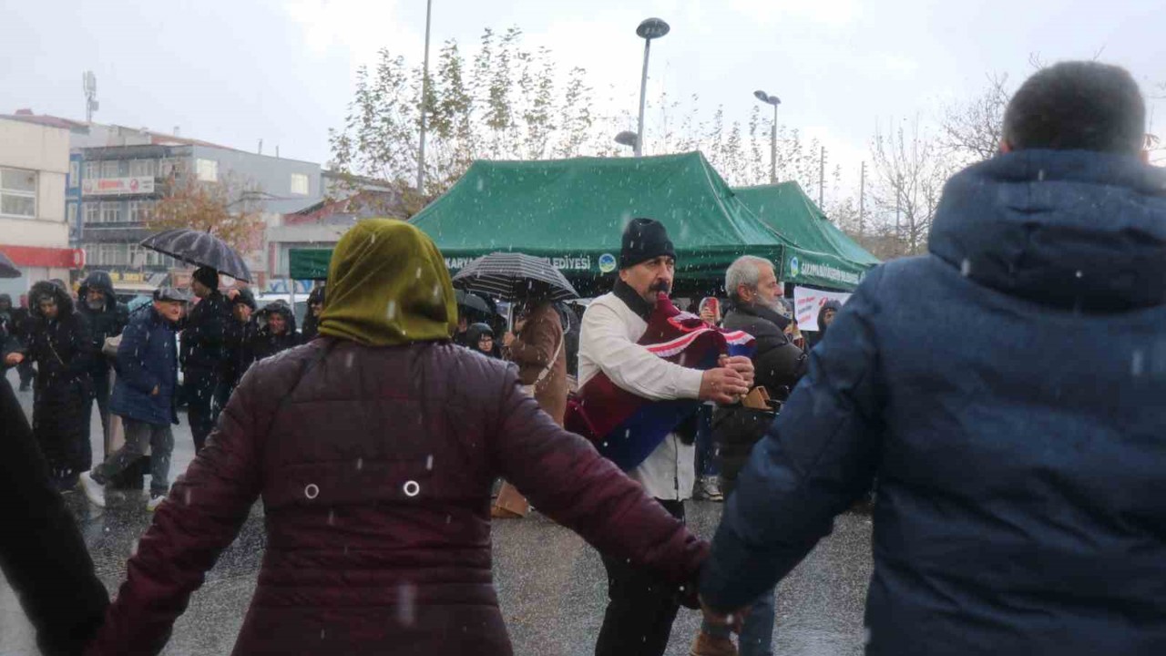 Dolu yağışı horona engel olmadı
