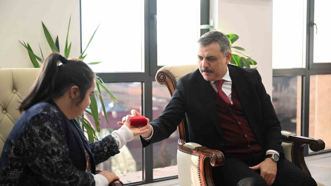 Kısmet’ten Vali Çiftçi’ye tatlı takip
