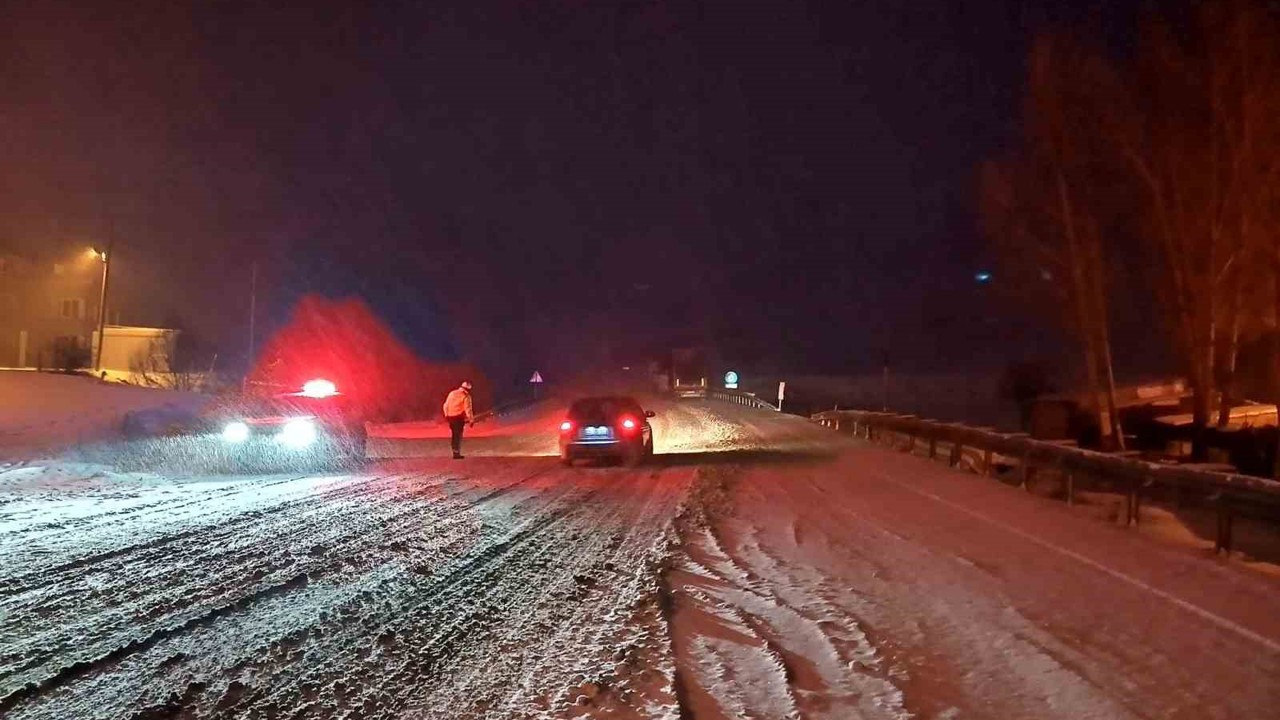 Kop Dağı’nda ulaşım kontrollü sağlanıyor
