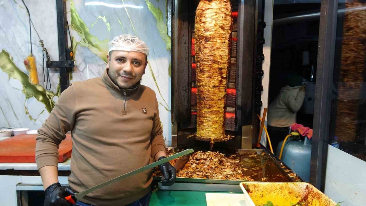 "Kadir Baba" akımı, Kilis’te esnafa renk kattı
