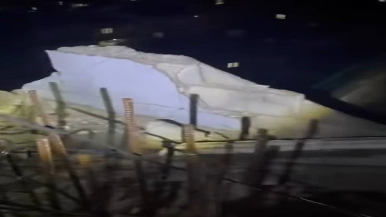 Şırnak’ta 7 katlı apartmana yıldırım düştü
