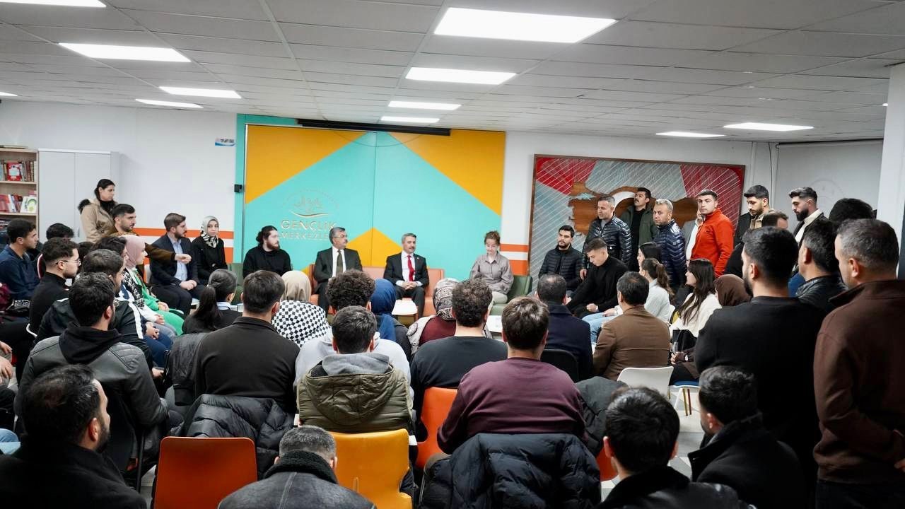 Alkayış’tan üniversiteli gençlere mesaj
