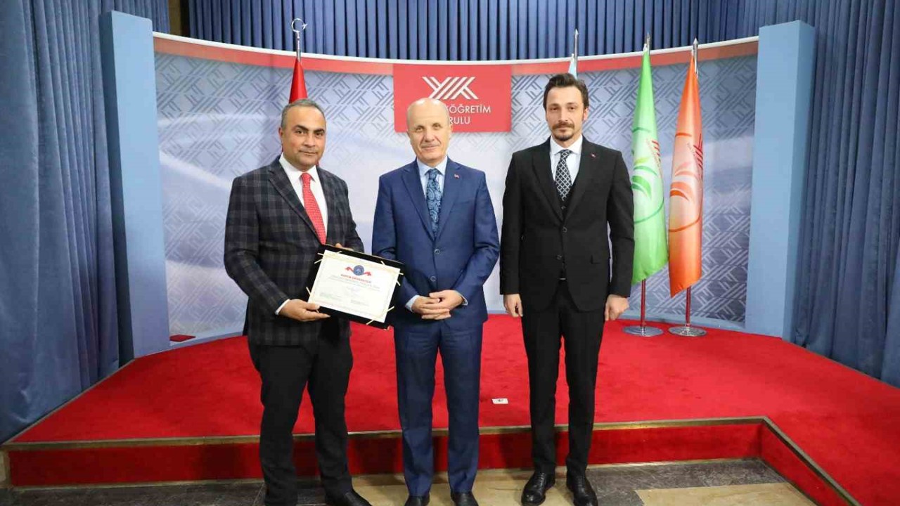 BARÜ’nün 7 programı "Engelsiz Üniversite Program Nişanı" aldı
