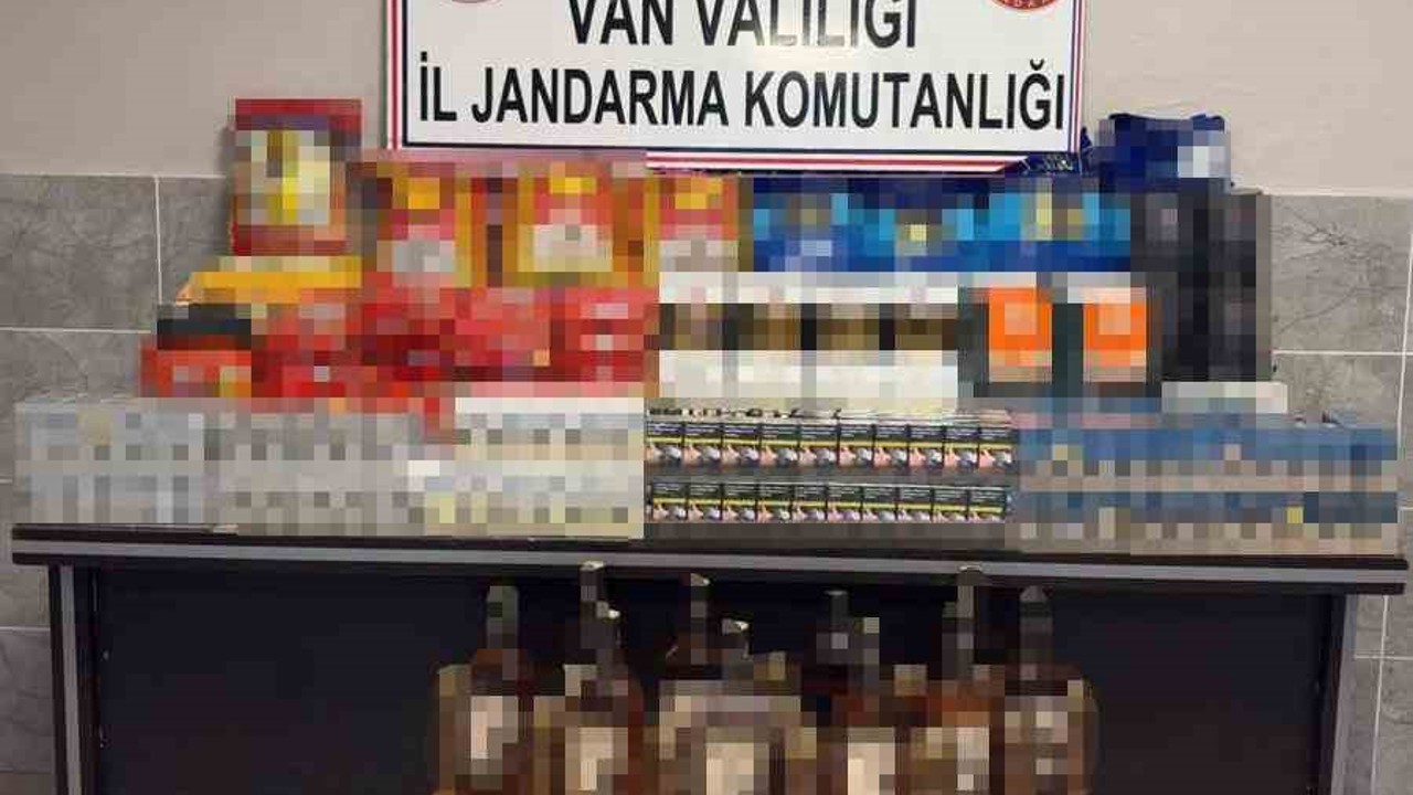 Van’da kaçak sigara, alkol ve gıda ürünü ele geçirildi
