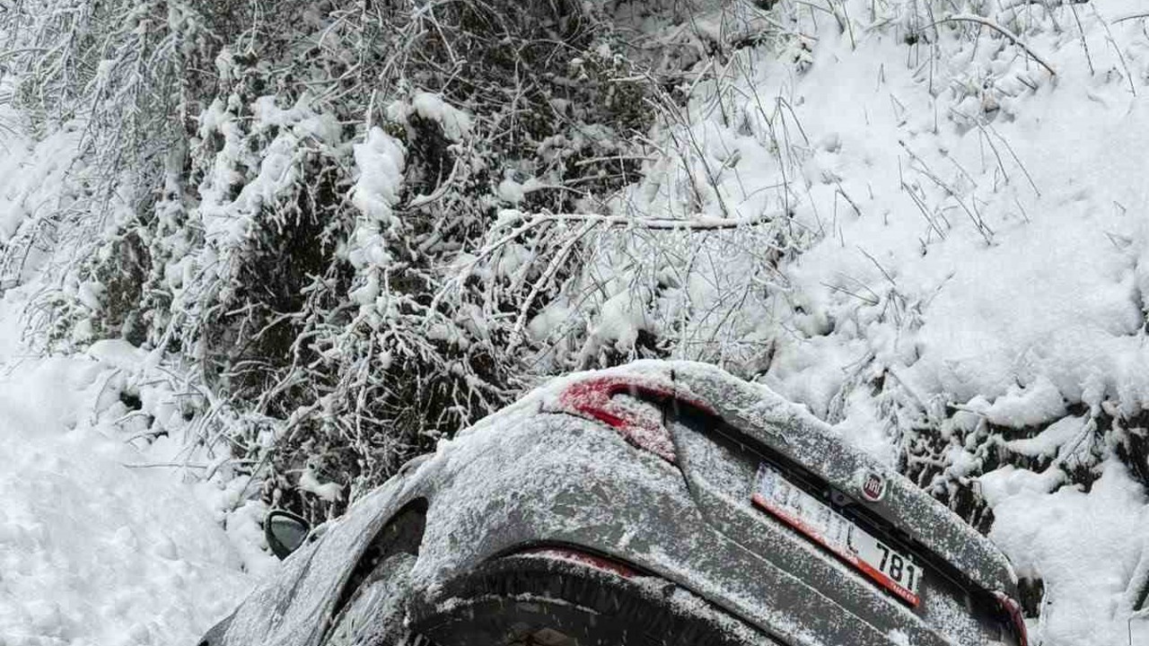 Otomobil kanala uçtu: 5’i çocuk 8 yaralı
