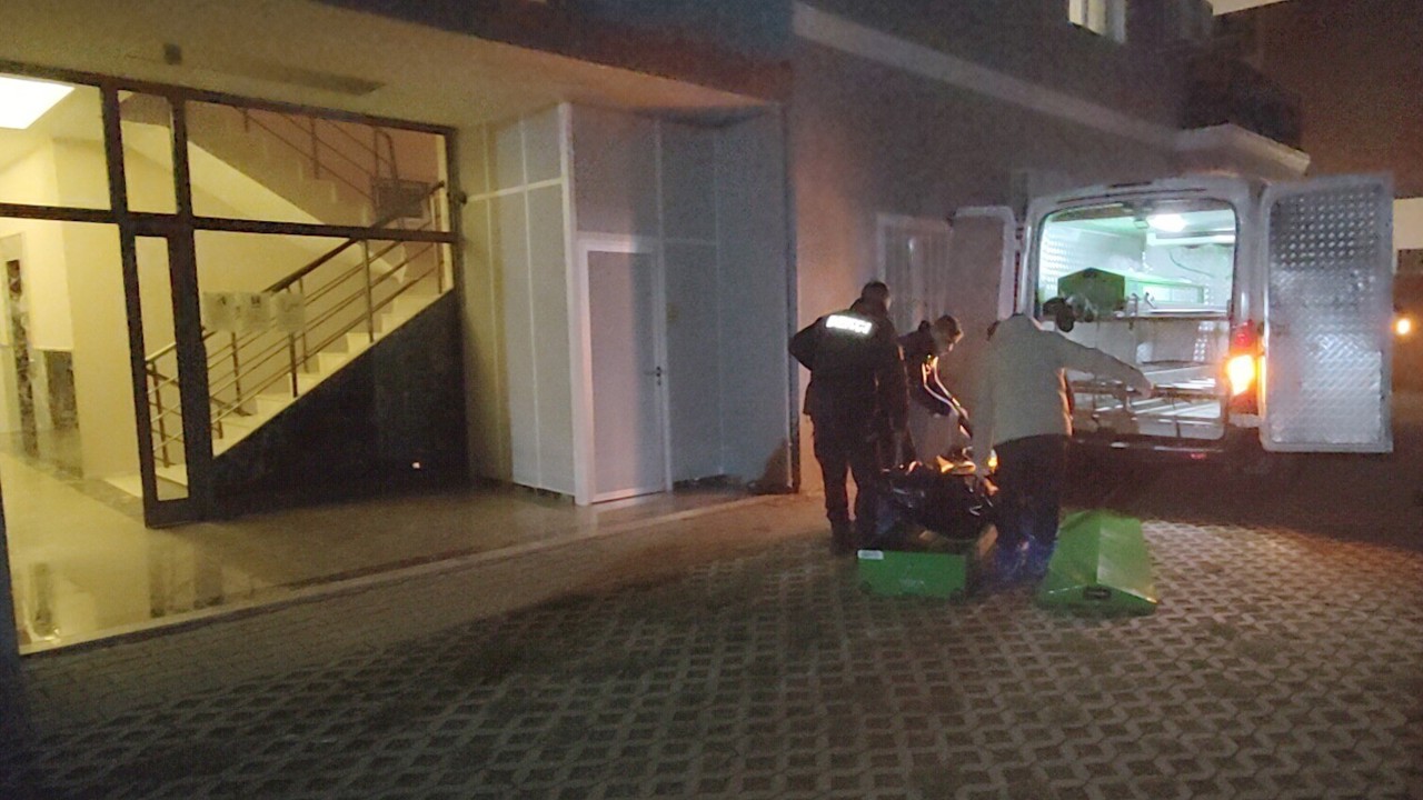 Kuşadası’nda bir kişi evinde ölü bulundu
