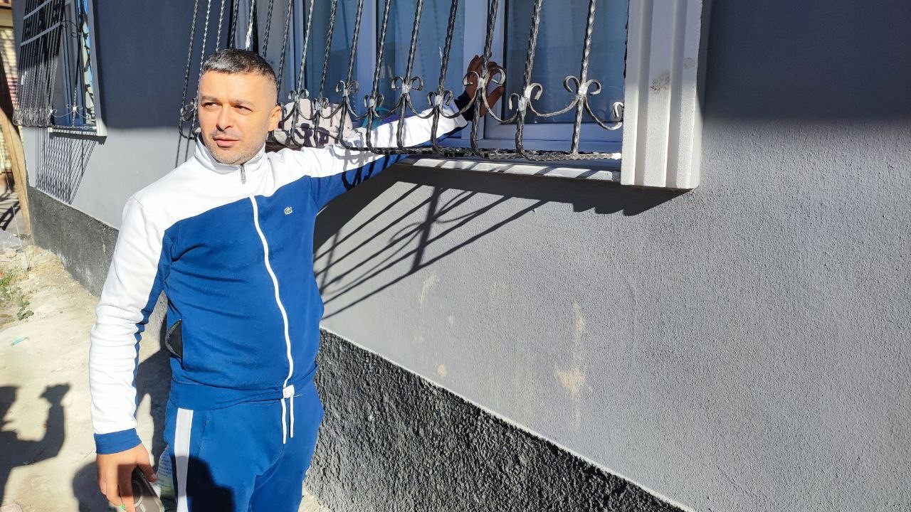 Adana’da karga bir evi mesken tuttu
