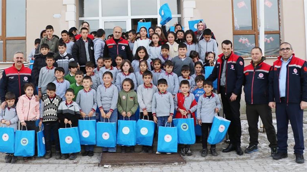 Okullarda öğrencilere tarım eğitimi
