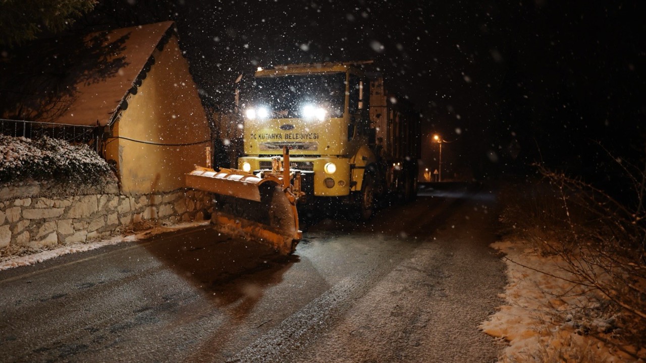 Kütahya Belediyesi kış mesaisine başladı
