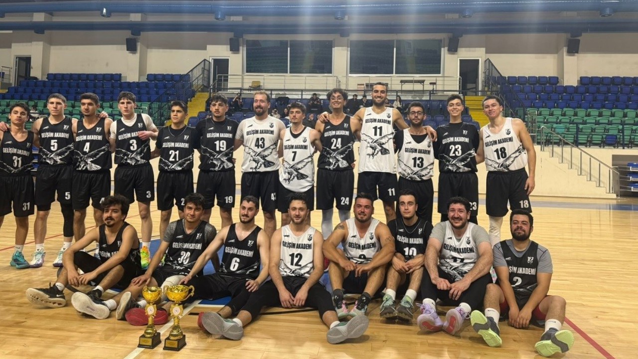 Moymul Spor Kütahya basketbolunda zirveye yerleşti
