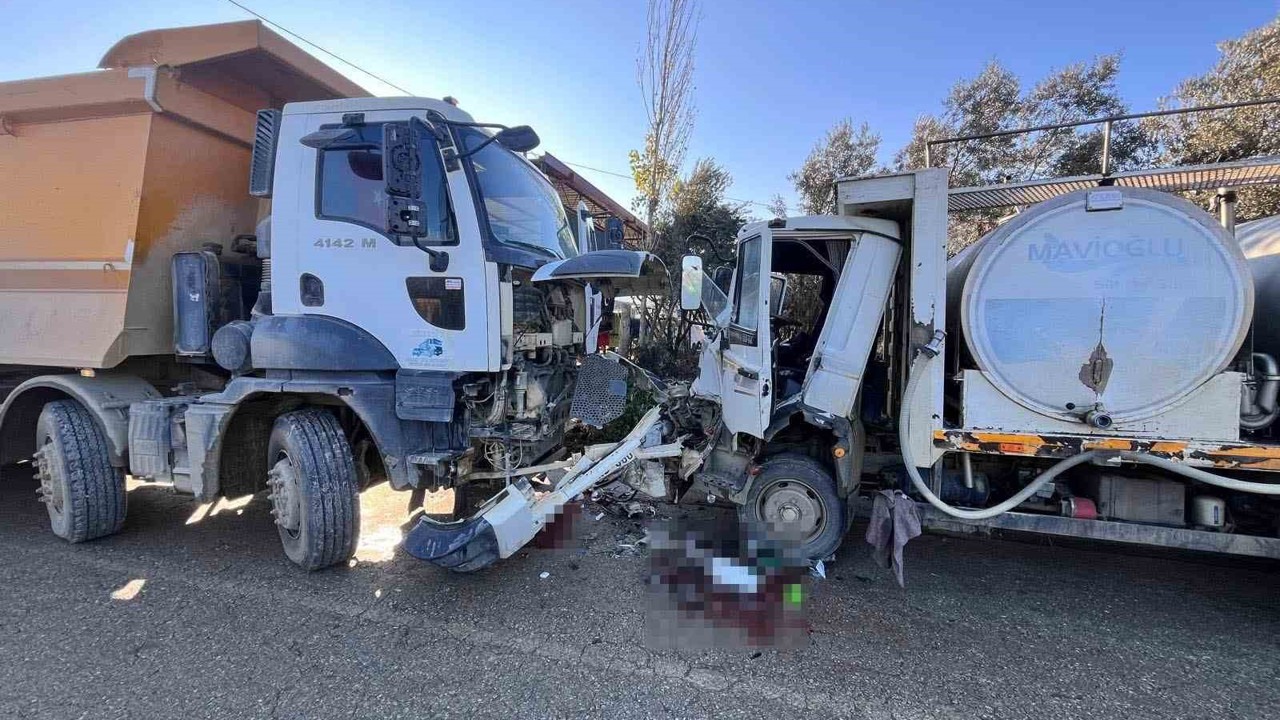 İzmir’de kamyon ile kamyonet çarpıştı: 1 yaralı
