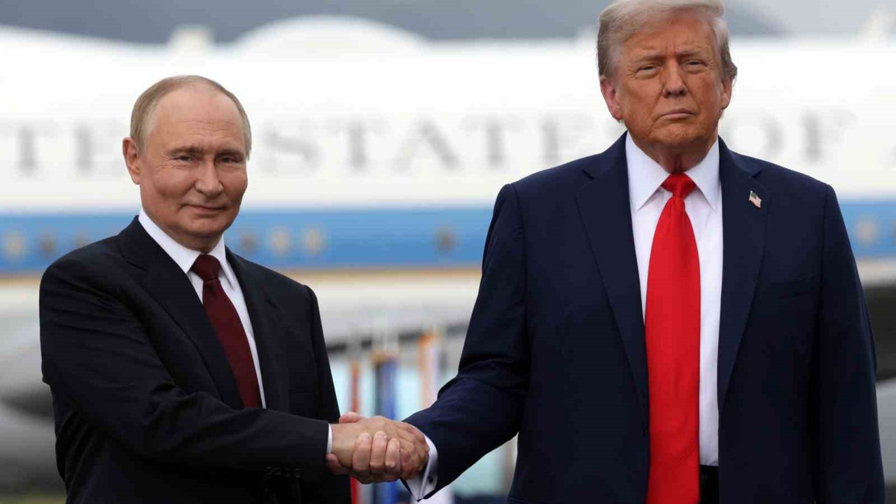 Putin ve Trump, telefonda görüştü

