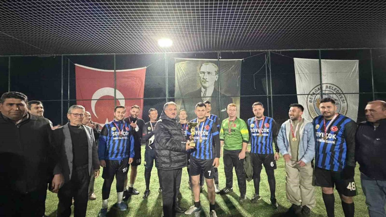 Beyağaç Belediyesi Halı Saha Turnuvasında şampiyon belli oldu
