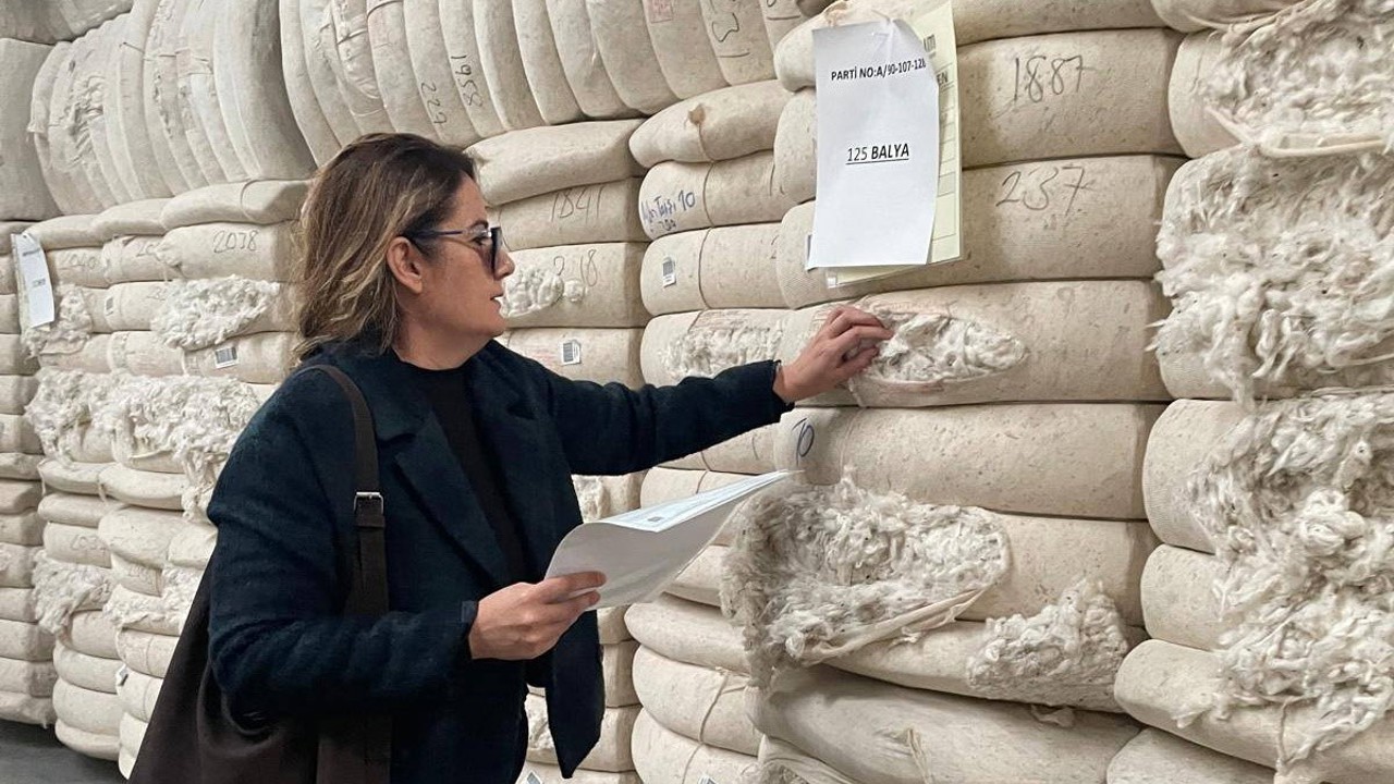 Söke’den yurt dışına gidecek ham pamuklar denetlendi
