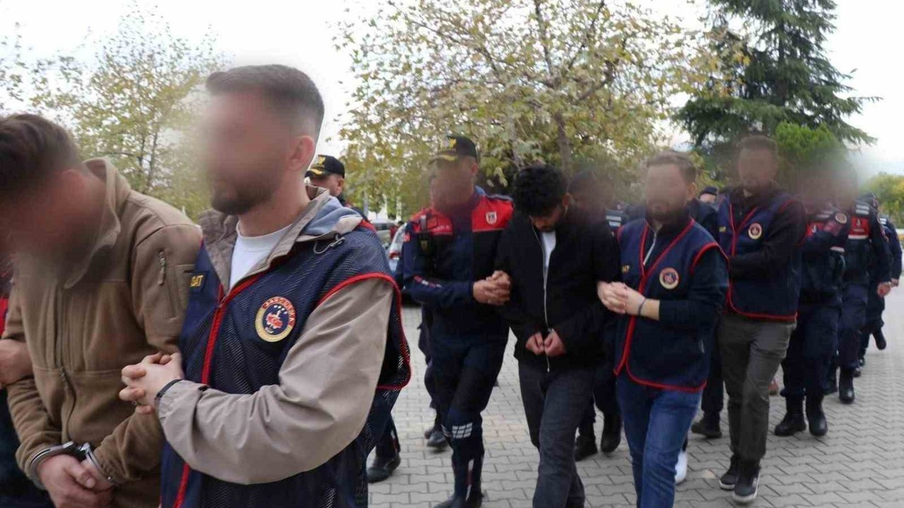 Fabrikalara dadanan suç örgütü kasaları spiral makinesiyle patlattı
