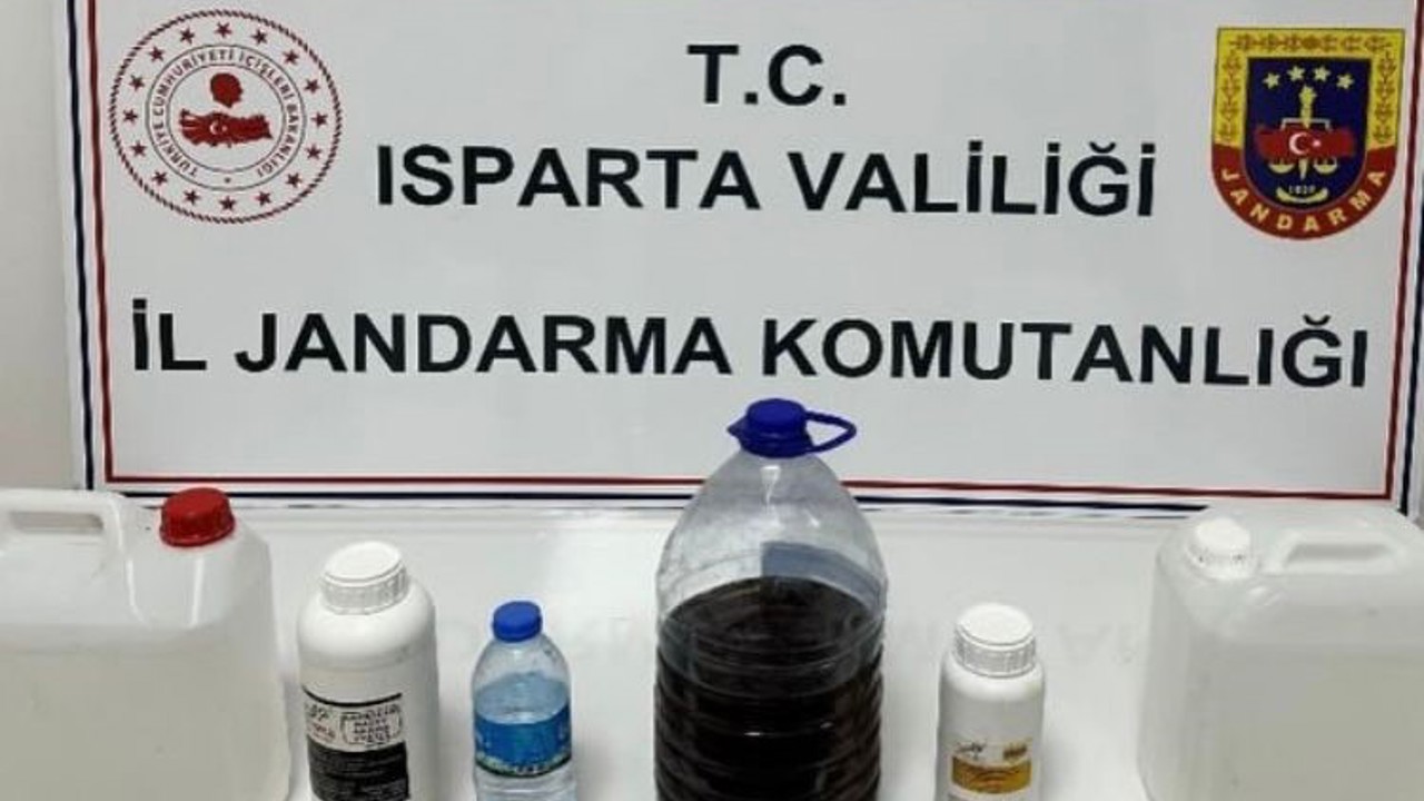 Isparta’da kaçak içki ve parfüm operasyonu: 4 şüpheliye adli işlem
