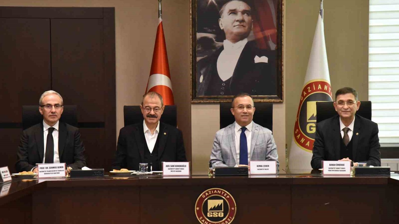 GSO ev sahipliğinde "Sanayide Dijital Dönüşüm ve Yapay Zeka" konusu ele alındı
