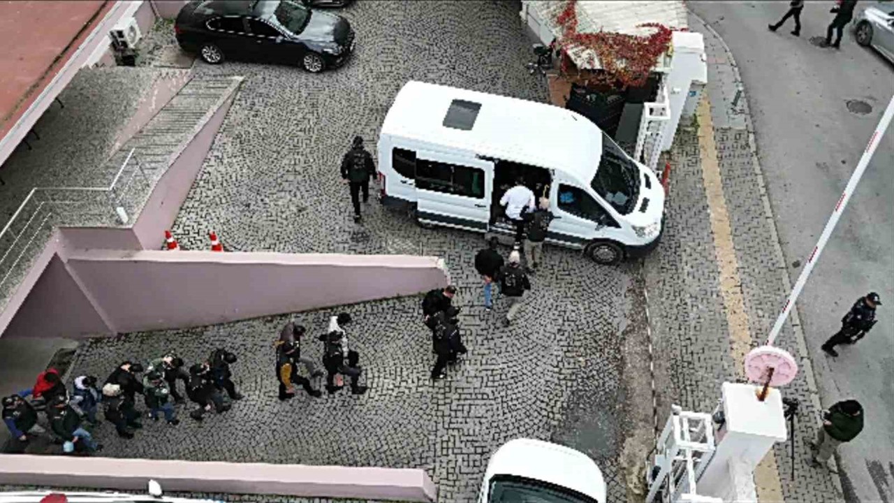 İzmir’de DEAŞ operasyonu: 40 gözaltı
