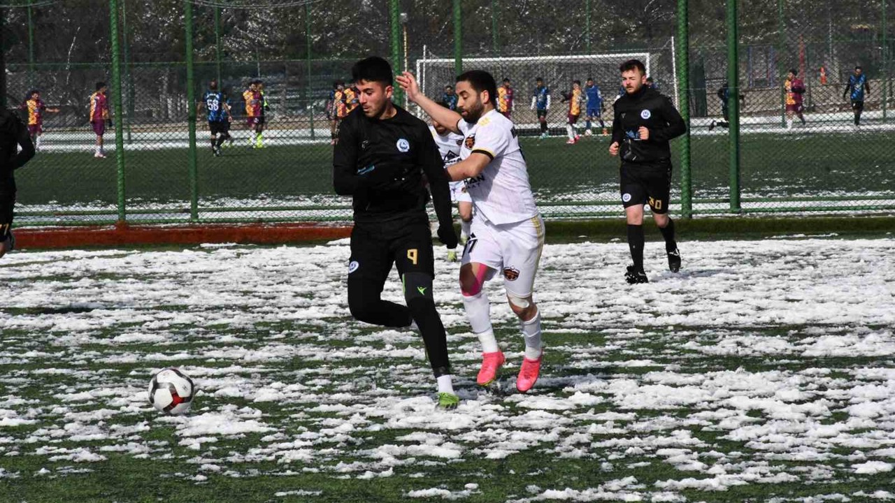 Kayseri Ülküspor farklı kazandı
