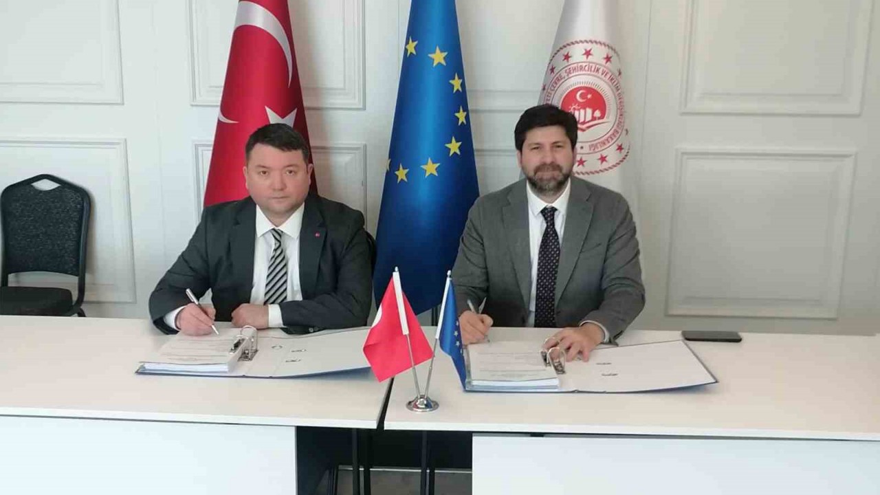 Tarsus’ta yeşil çatı dönemi başlıyor
