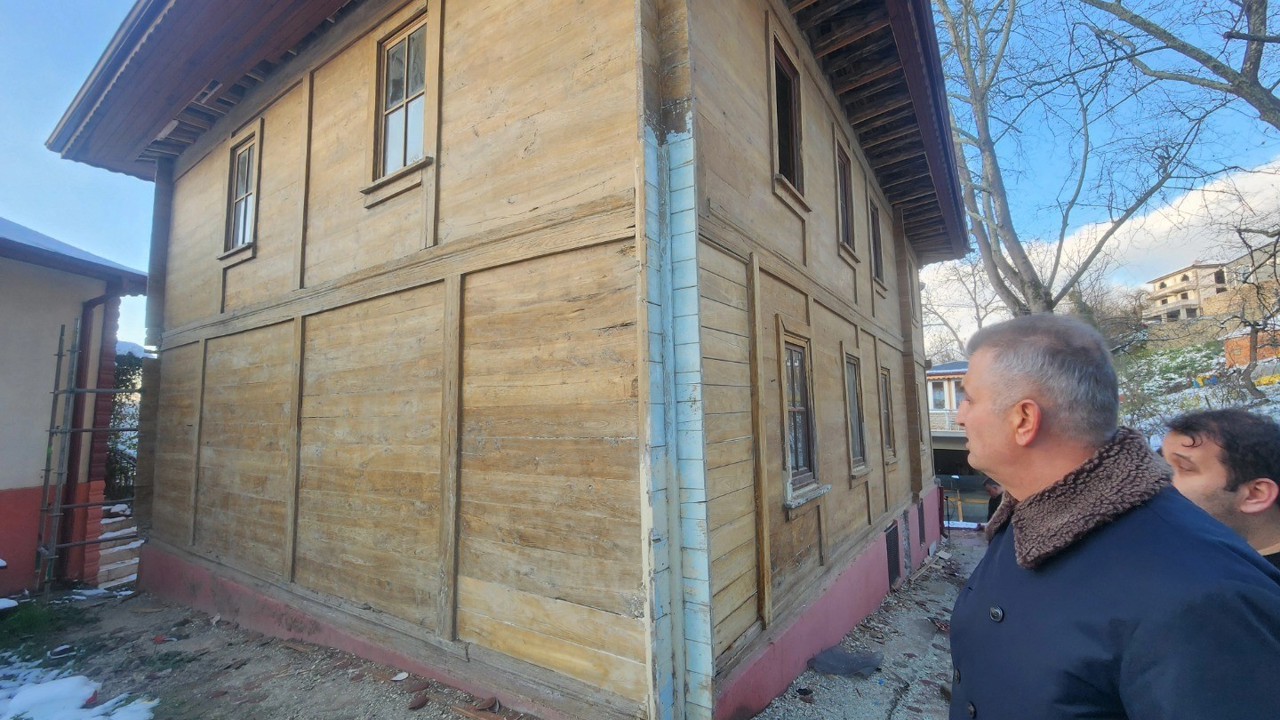 Gölcük’teki 145 yıllık çivisiz cami restore ediliyor
