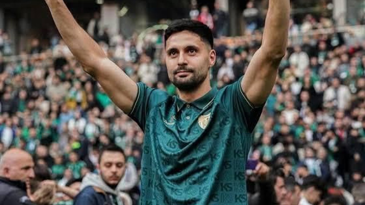 Kocaelispor, Tarkan Serbest ile yollarını resmen ayırdı
