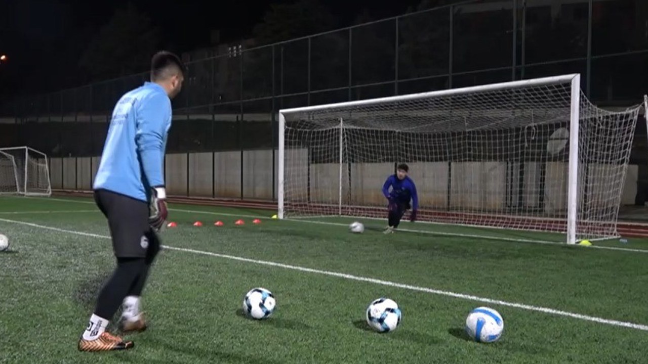 İmam ve esnaflar gençleri kötü alışkanlıklardan korumak için kulüp satın aldı
