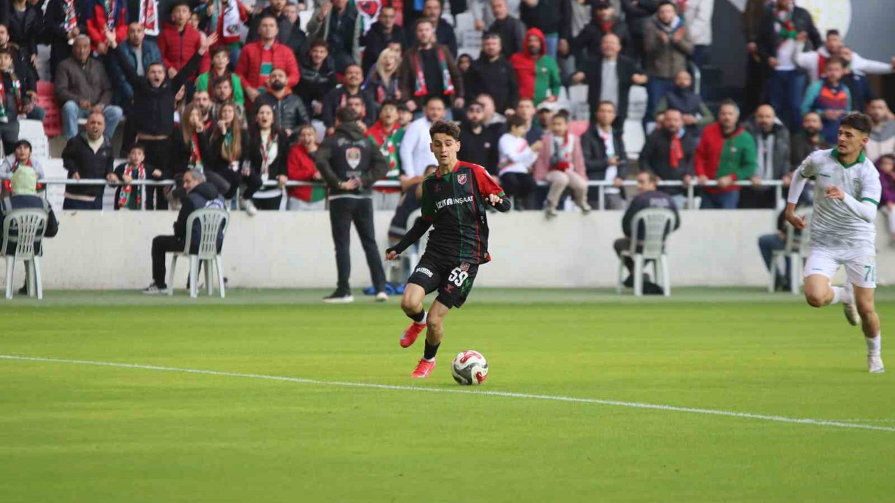 Karşıyakalı Adem Yeşilyurt’a milli davet
