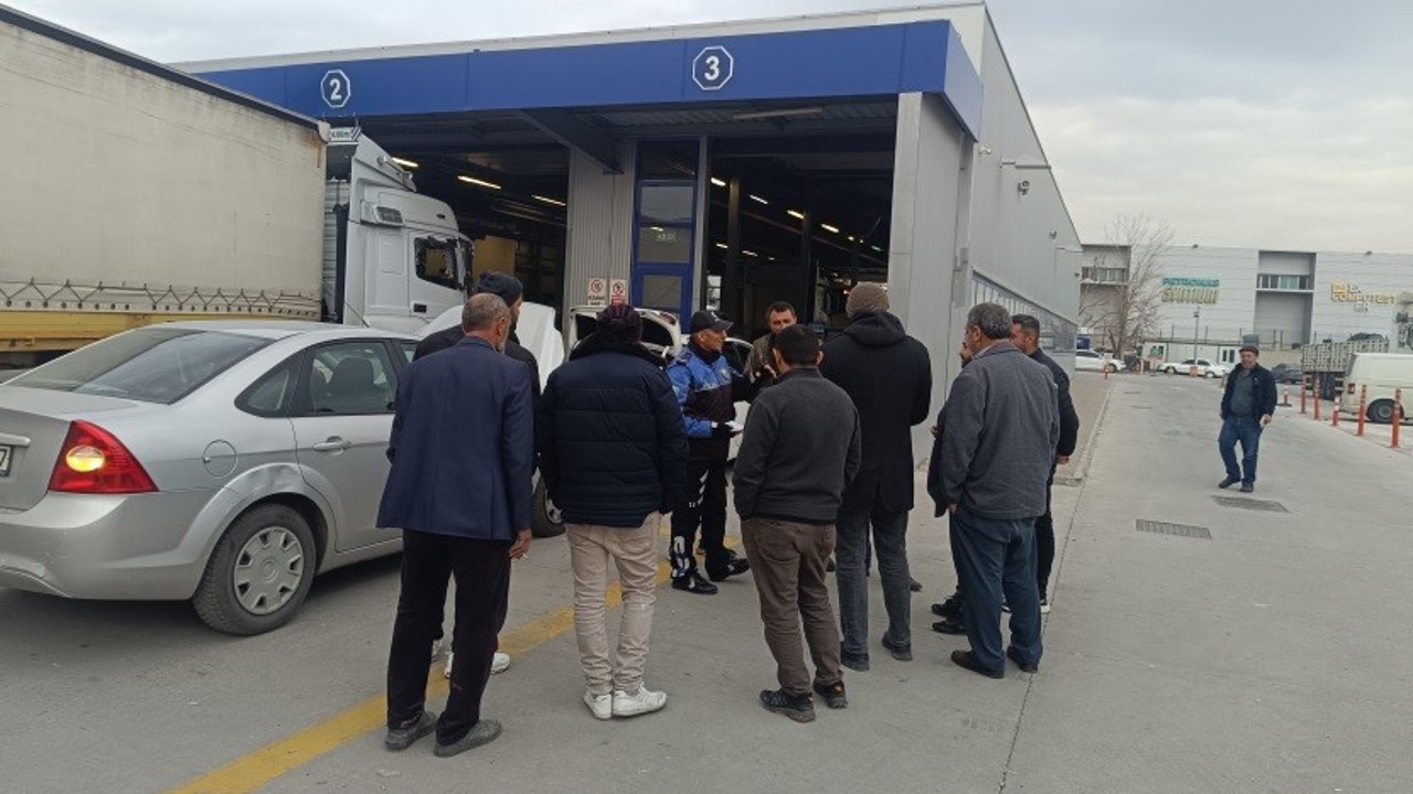 Araç muayene istasyonundaki vatandaşlar bilgilendirildi
