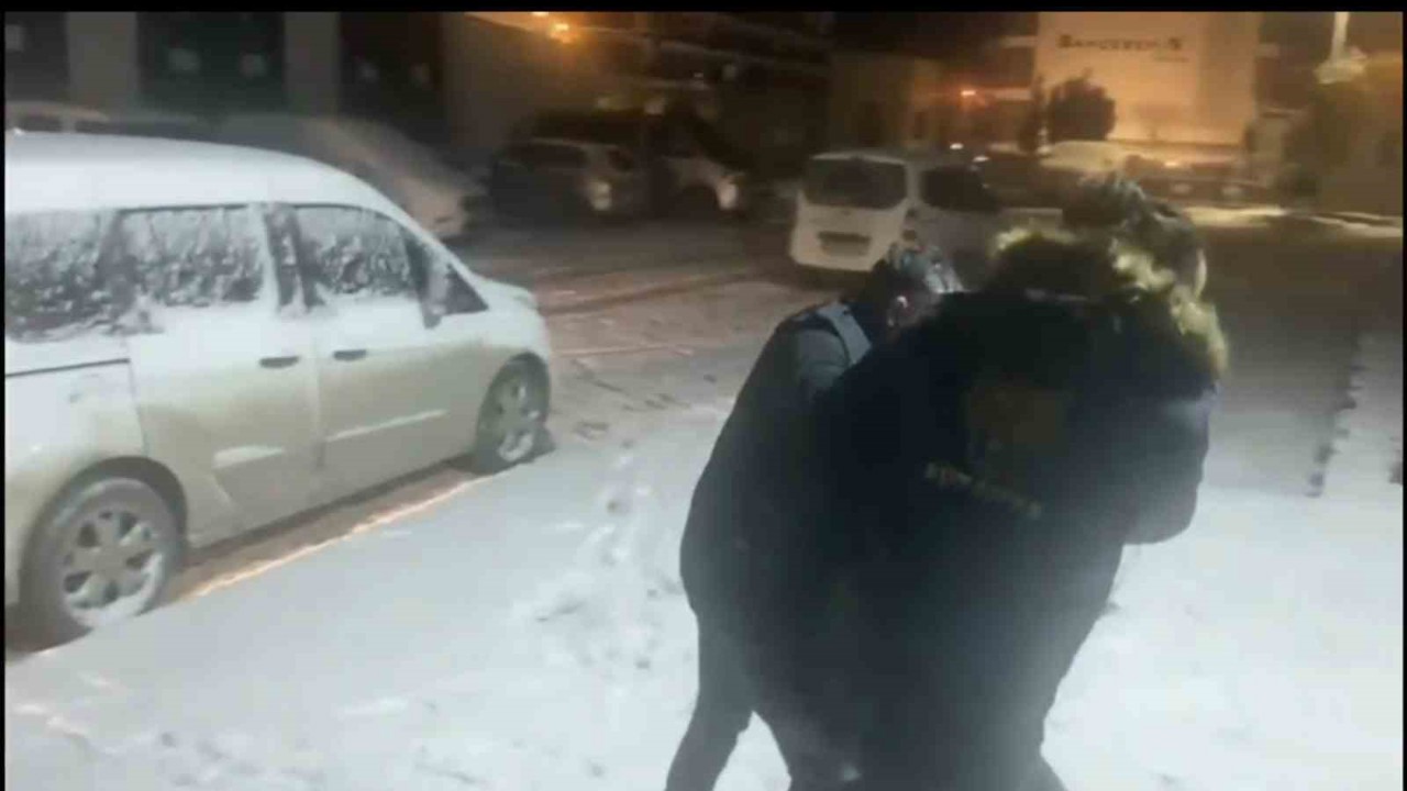 Kütahya’da 30 yıl hapis cezası ile aranan cezaevi firarisi yakalandı
