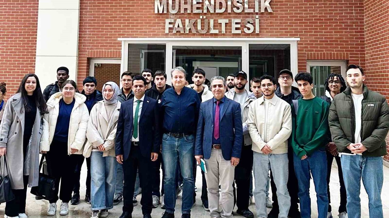 DSİ Eskişehir Bölge Müdürlüğü BŞEÜ’de ‘Su yapıları’ sunumu gerçekleştirdi
