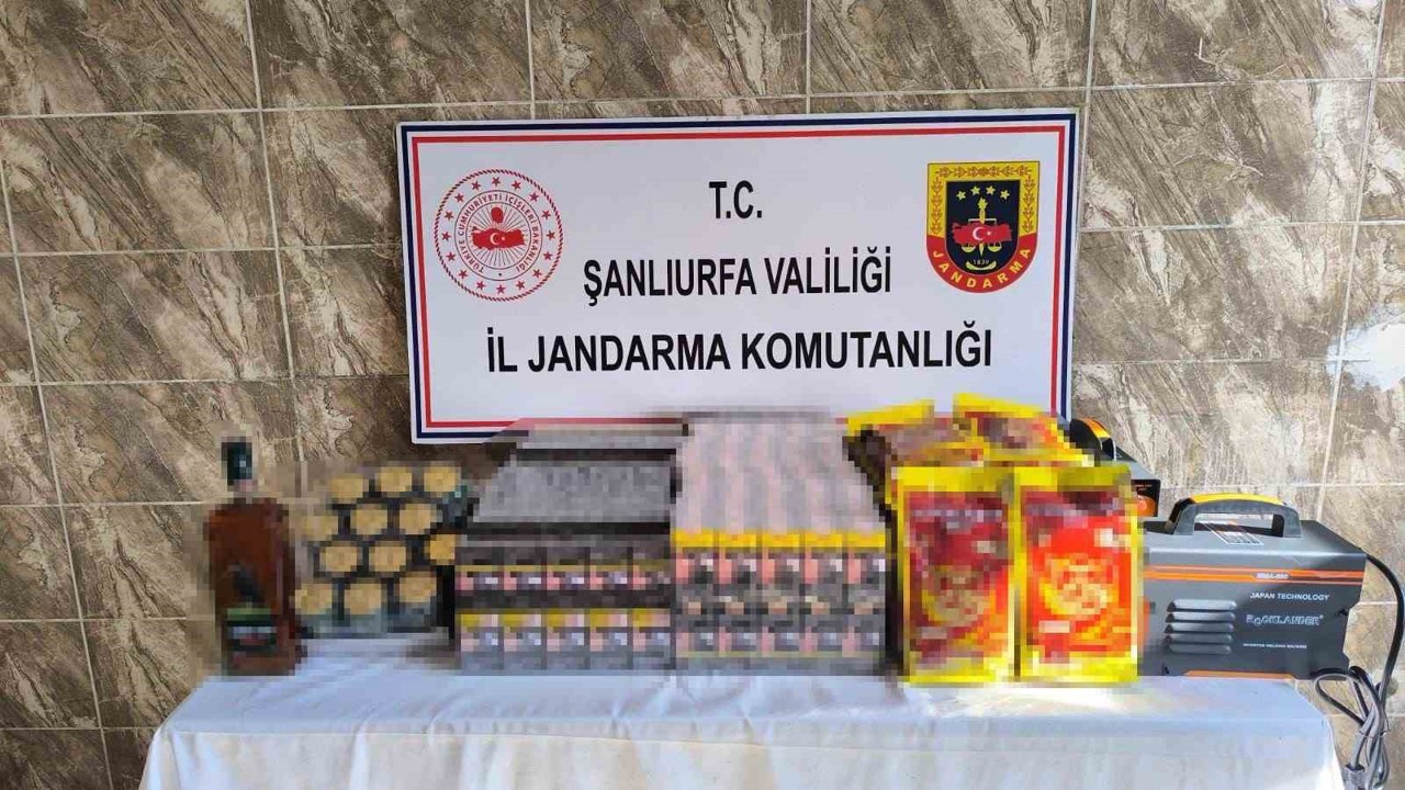 Haliliye ve Viranşehir’de kaçak alkol ve sigara ele geçirildi
