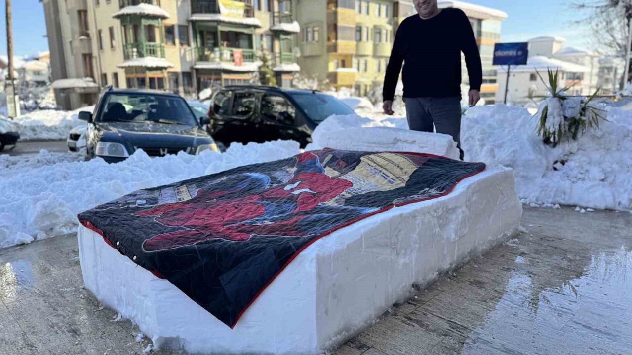 Herkes kardan gelin damat yaparken o yatak yapmayı seçti
