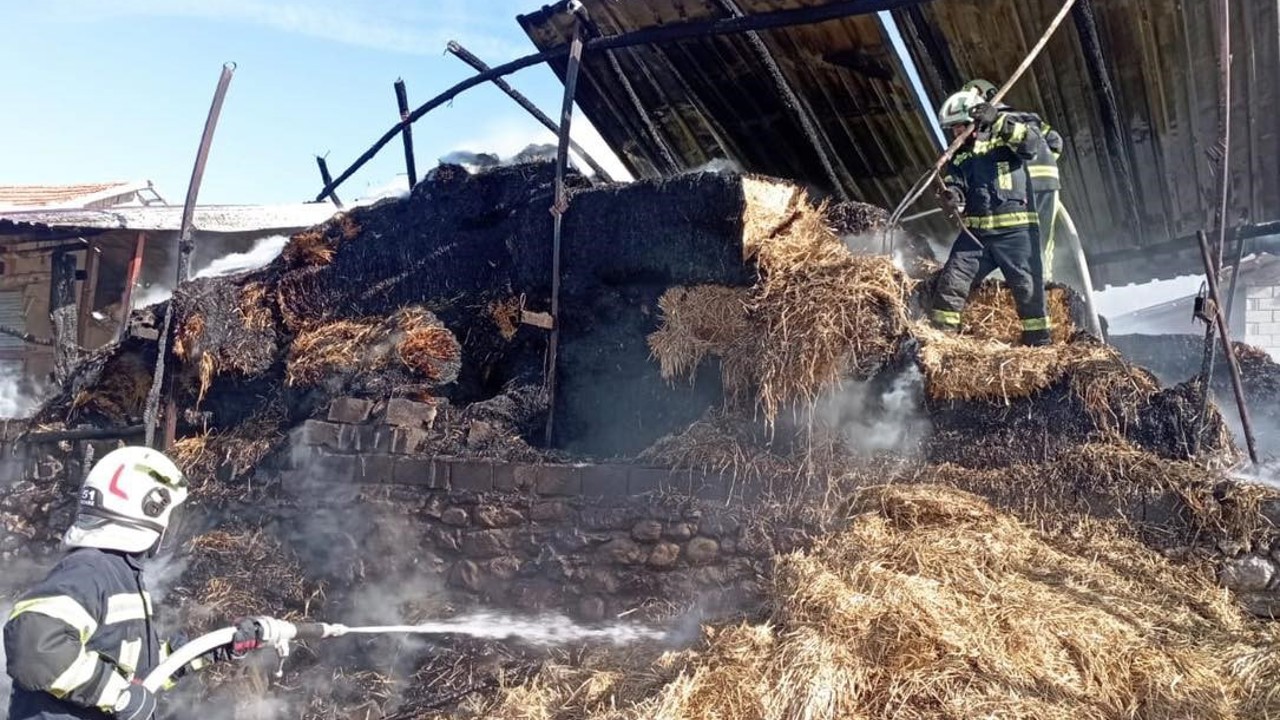 Samanlıkta çıkan yangın korku yaşattı
