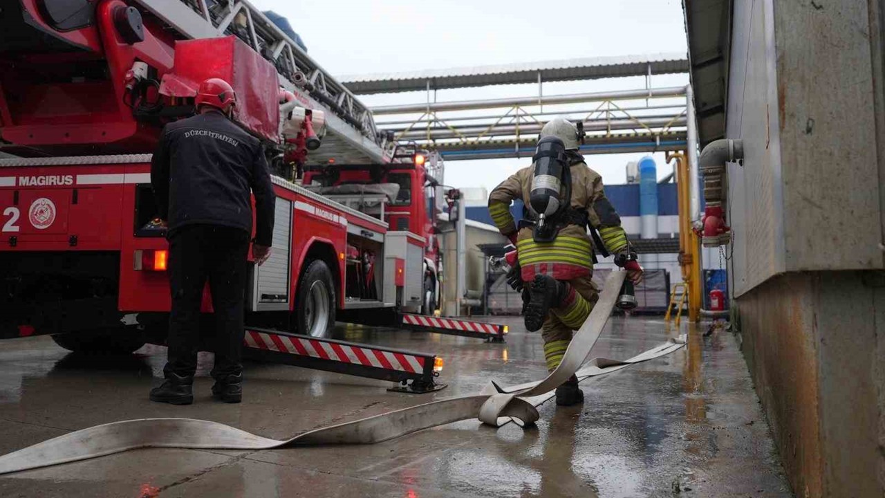 Düzce itfaiyesi 700 yangına müdahale etti
