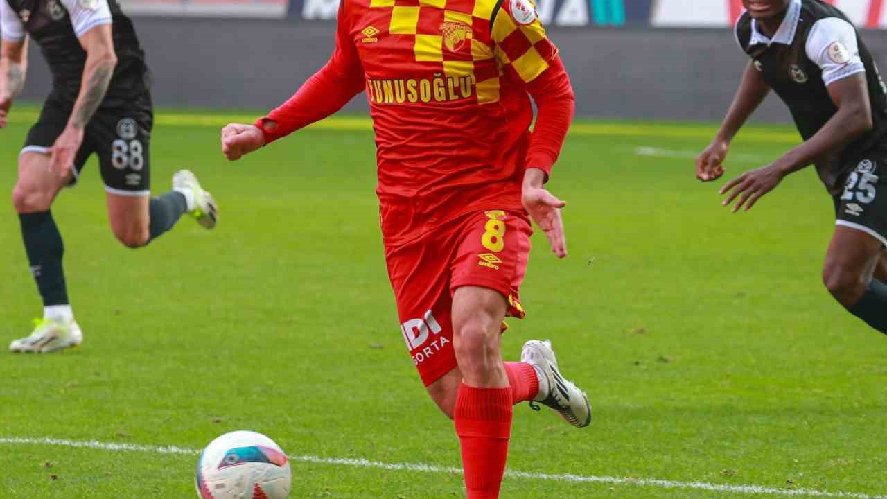 Göztepe’de Ahmed Ildız, Çorum FK’ya transfer oldu
