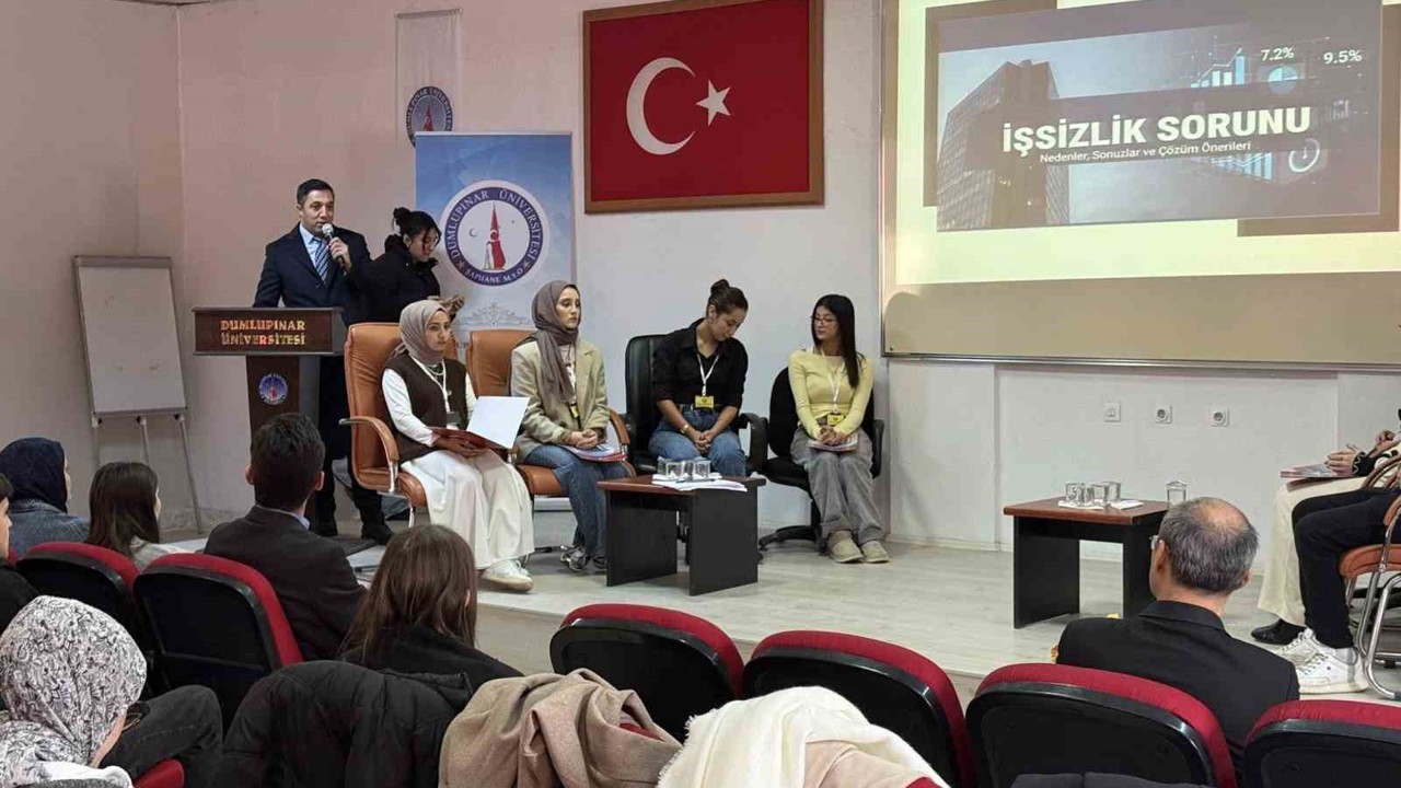 Şaphane MYO’da "Sosyo-Ekonomik Analiz ve Politika Geliştirme Öğrenci Çalıştayı" başlıklı etkinlik
